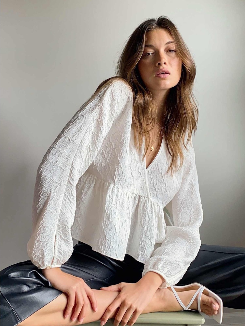 Aritzia Wilfred Textured Peplum Blouse In Espace Size XXS